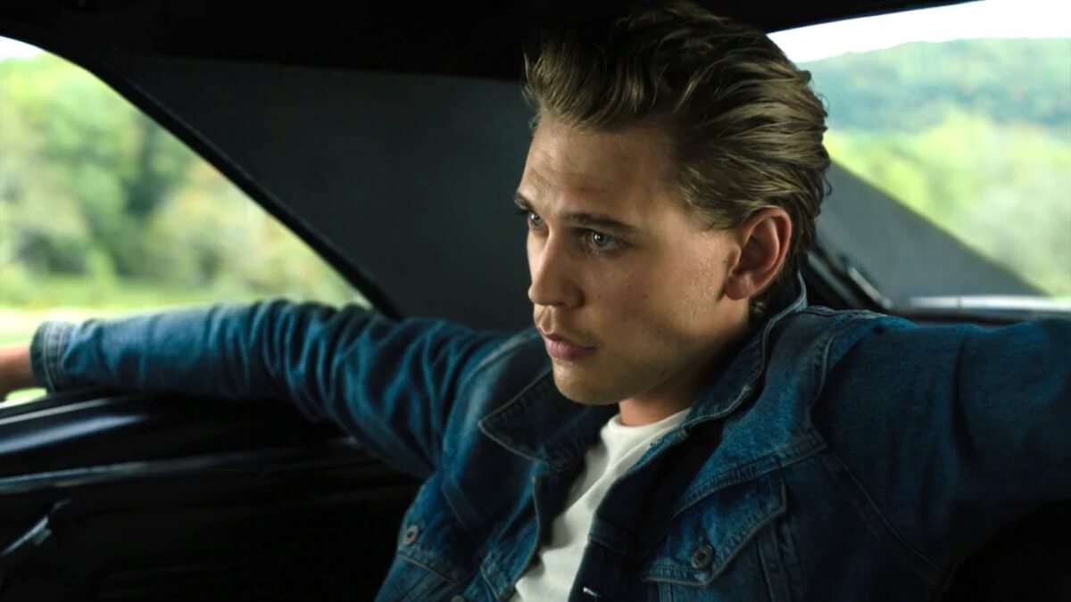 Bersanding dengan Tom Hanks